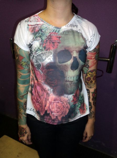 Camisa Skull & Roses Tamanho único